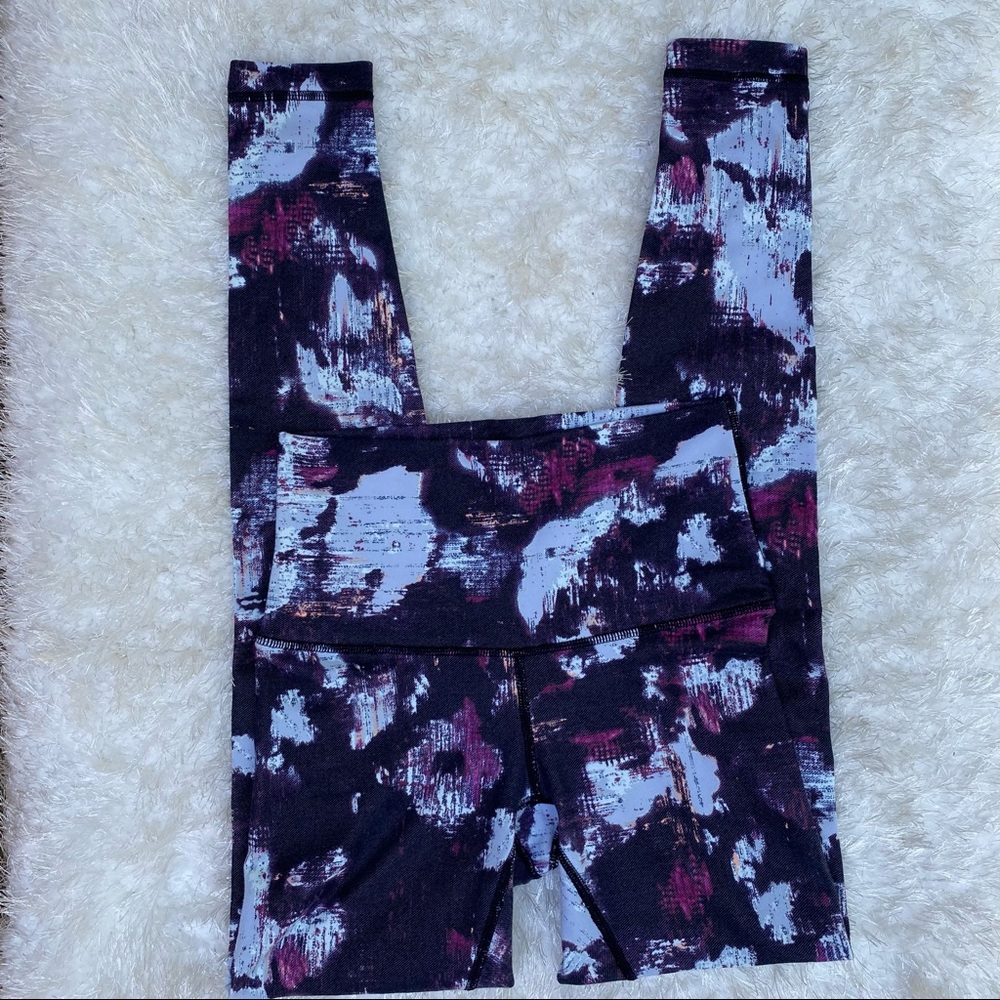 Lululemon Wunder Under Hi-rise pant, purple floral leggings size 6 *rare* - Picture 2 of 6